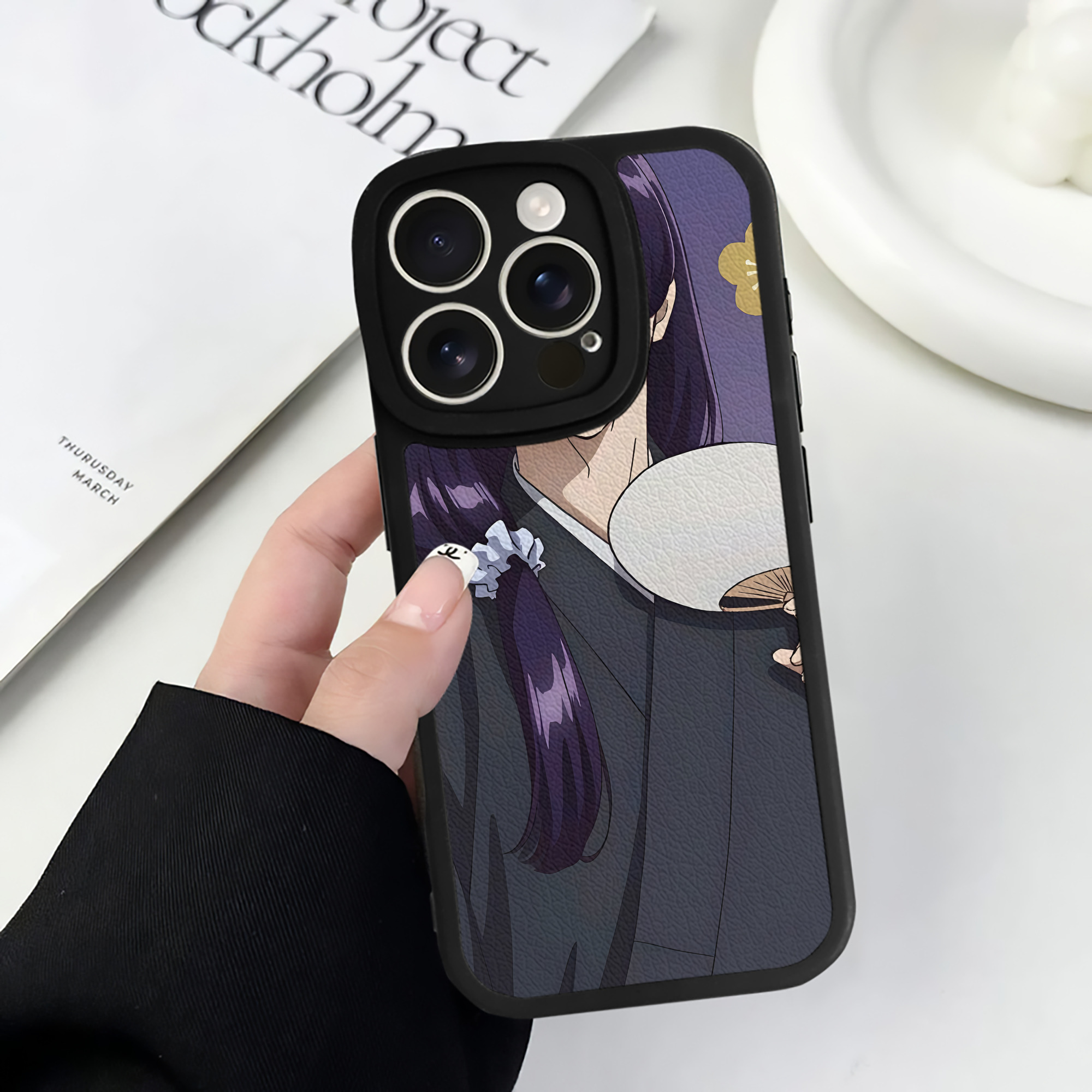 薬屋のひとりごと The Apothecary Diaries 【iPhone 16シリーズ対応】シリコンスマホケース（レザー調） 材質：シリコン